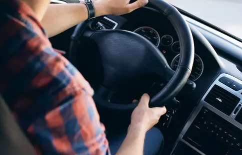Cum obții permisul de conducere: sfaturi practice