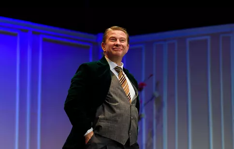 Când are premiera spectacolul „...Escu” de Tudor Mușatescu, cu Pavel Bartoş în rolul titular
