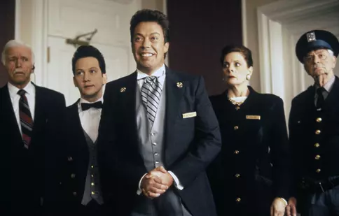 Tim Curry, dezvăluiri despre momentul în care a ajuns la spital în timpul filmărilor pentru „Clue”. Adevărul despre epuizarea fizică din spatele rolului lui Wadsworth
