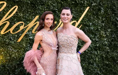Catrinel Marlon, apariție superbă pe covorul roșu de la Cannes, la doar două luni de când a născut. Rochia a furat toate privirile