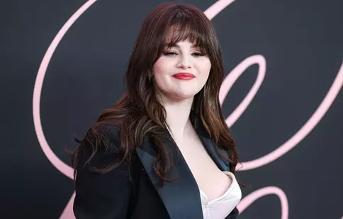 Selena Gomez, din nou în lumea vrăjitorilor. Au apărut primele imagini cu actrița din spinoff-ul serialului „Magicienii din Waverly Place”