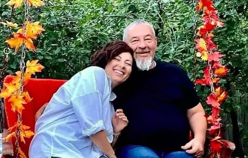 Cum arată casa lui Bodo. Solistul Proconsul s-a mutat la țară. „Nu ne-am mulţumit să fim ca la televizor”