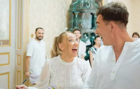 Ilona Brezoianu și iubitul ei s-au căsătorit civil! Primele imagini. „Îmi pierdusem speranța pentru ea”
