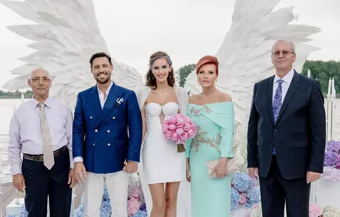 Cum arată soacra lui Daniel Pavel. Mama Anei Pop a strălucit la nuntă într-o rochie superbă