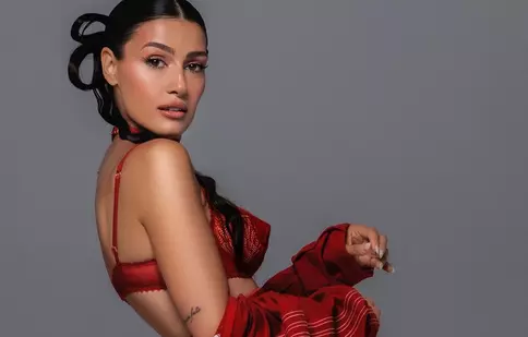 Alina Eremia revine pe marele ecran. Artista joacă alături de Lora într-o comedie romantică. Când va avea loc premiera