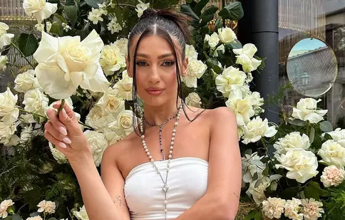 Alina Eremia susține Echipa Națională de fotbal cu muzica sa. Artista prezintă o piesă specială pentru meciul din seara asta