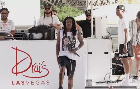 Wiz Khalifa, declarații surprinzătoare după ce a fost arestat în România pentru consum de droguri pe scena de la Beach, please!. „Nu am vrut să fiu lipsit de respect”