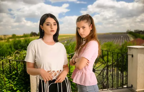 Alexia Caras și Sara Ghimpu se alătură distribuției serialului „Iubire cu parfum de lavandă”. Ce personaje vor interpreta