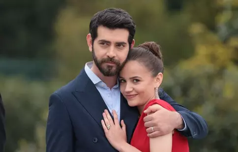 „Flori însângerate”, tot ce trebuie să știți despre noul serial turcesc de la Acasă. Premieră, poveste, protagoniști