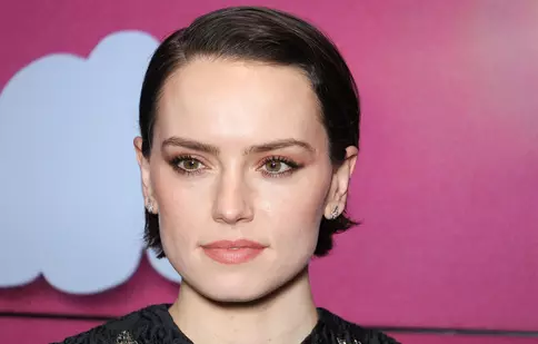 Daisy Ridley a aflat că suferă de boala Basedow-Graves. Ce a spus actrița din „Stars Wars” despre diagnostic