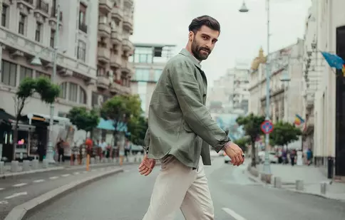Daniel Nuță, un prof’ cu lipici la pici! „Meseria de actor nu se prea învață ca medicina”. EXCLUSIV