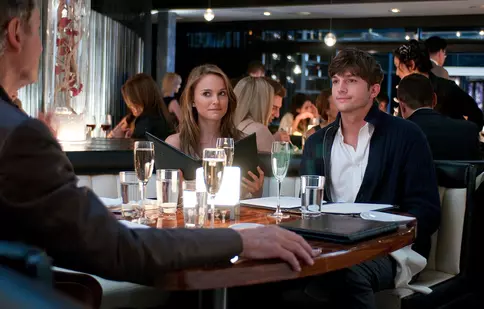 Filme la TV azi, 13 august 2024: „Fără obligații”, „Adâncul albastru”, „Turnul Întunecat”, „Șoimul Maltez”, „Colateral”