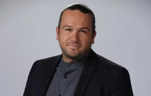 Sebastian Zachmann revine la Prima TV cu un nou sezon de „Insider politic”. Cine este primul invitat al emisiunii