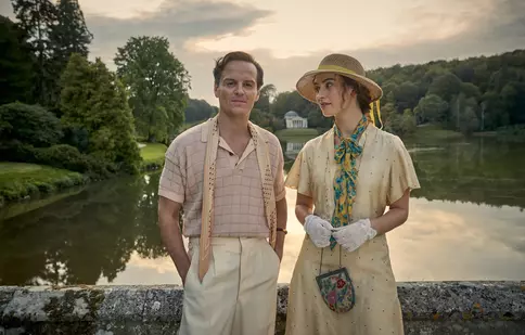 Miniseria britanică „The Pursuit of Love” revine la BBC First. Când e programat primul episod