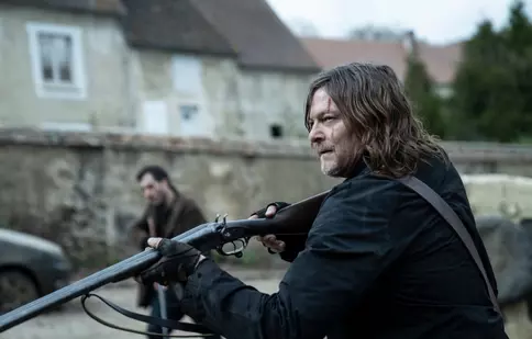 Serialul „The Walking Dead: Daryl Dixon” se întoarce cu un al doilea sezon, în premieră la AMC. Programul de difuzare