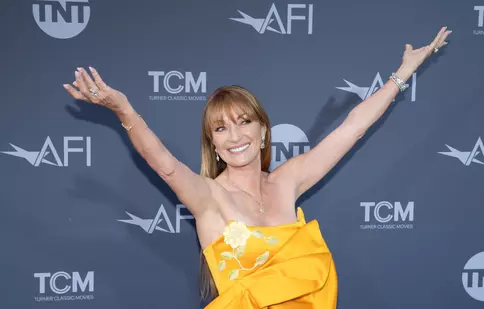Cum arată Jane Seymour la 73 de ani. Actrița din „Dr. Quinn” pozează cu mândrie în costum de baie. „Nu mai sunt necesare cuvinte. Această imagine spune totul!”