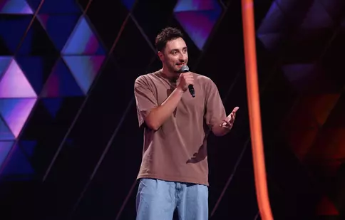 Mihai Trifănescu, număr spectaculos de stand-up în prima ediție a sezonului 17 „iUmor”. Cum a reacționat Cheloo