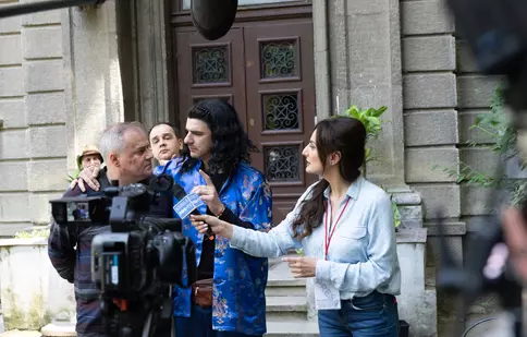 „Scara B”, episodul din 26 septembrie 2024. Administratorul convoacă o ședință de urgență: „Ce ne-a invadat?”