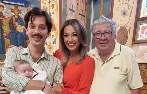 Anca Țurcașiu și-a botezat nepoata. Imagini emoționante de la ceremonia lui Zoe: „Sunt fericită că las în urma mea viață!”