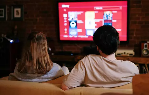 Tehnologia 8K și inteligența artificială: noile tendințe în Smart TV-uri