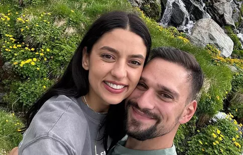 Vlad Gherman și Oana Moșneagu, imagini inedite la 2 ani de la cununia civilă. Mesajul actorului: „Câte emoții ne-au încercat!”