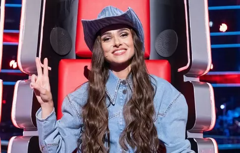 Theo Rose, gata de live-uri la Vocea României. „Sasha probabil că va dormi de pe la jumătatea emisiei”. EXCLUSIV
