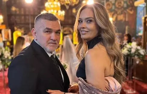 Soția lui Leonard Doroftei a întors toate privirile la nunta fiului lor. Cum s-a îmbrăcat Monica