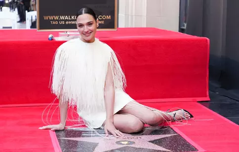 Gal Gadot, primele imagini cu familia în formulă completă. Cum arată cele 4 fetițe ale Femeii fantastice