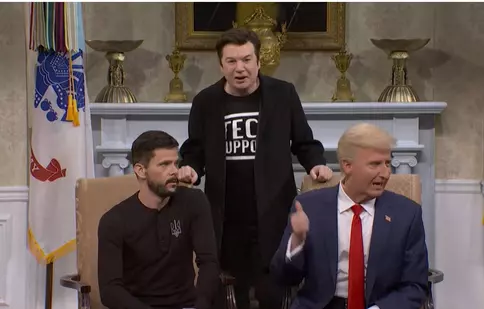 Saturday Night Live stârnește controverse cu parodia întâlnirii Trump-Zelenski: Mike Myers ca Elon Musk face furori online