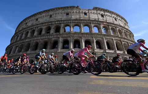 Ce poți să urmărești la televiziunile Warner Bros. Discovery în mai 2025. Eurosport transmite turneul Roland-Garros și Giro d'Italia