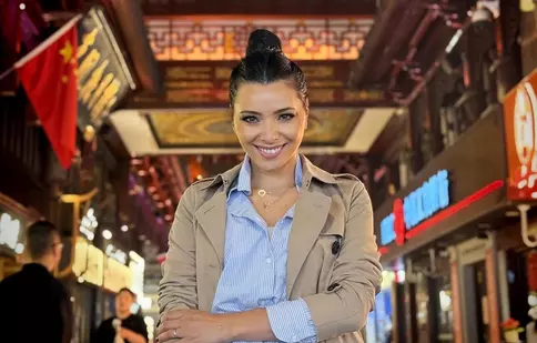 Corina Caragea, vacanță spectaculoasă în China: „Este o altă planetă”. Ce a zis despre roboții care i-au adus mâncarea la ușă