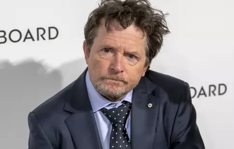 Michael J. Fox revine pe micile ecrane după retragerea din actorie. Starul suferă de Parkinson