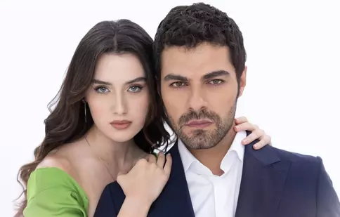 „Pe aripile iubirii”, un nou serial turcesc plin de pasiune și răzbunare, din 26 mai la Happy Channel. Cine sunt actorii din distribuție