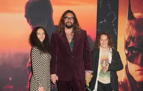 Wolf Momoa, fiul lui Jason Momoa, debutează la 16 ani în „Dune: Messiah”. Va juca alături de tatăl său celebru