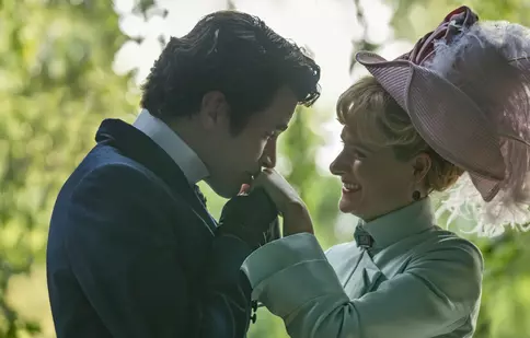 „Epoca de Aur” revine la HBO cu sezonul 3. Actori celebri și noi intrigi în serialul de epocă semnat Julian Fellowes