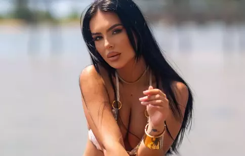 Ispita Amelia dă cărțile pe față. „M-am uitat la toate sezoanele, eu sunt fan”. Ce nu se vede la TV în Insula Iubirii 2025