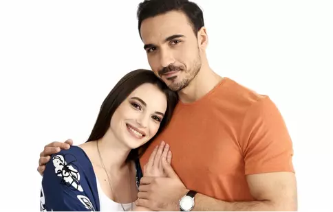 „Lasă-mă, îmi place! Camera 609” revine la TV! Serialul intră în grila Happy Channel