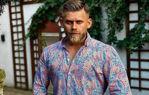 Emisiunea Summer Star începe la Antena Stars. Ce rol va avea Răzvan, fost concurent la Insula Iubirii