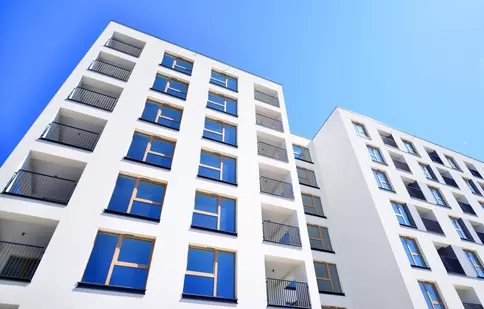 Imobiliare.ro: 2 din 3 cumpărători anticipează creșteri de preț semnificative în următorul an. Ce se întâmplă cu prețurile apartamentelor?