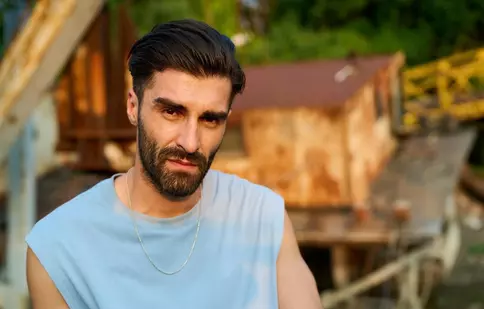 „Groapa” se adâncește în sezonul 2! Daniel Nuță face dezvăluiri despre personajul său: „Acționează mai clar”. EXCLUSIV