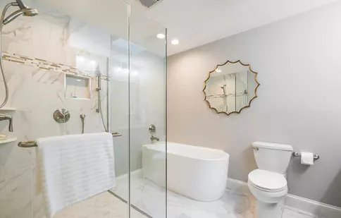 Cum să aduci un strop de lux în baia ta fără renovare