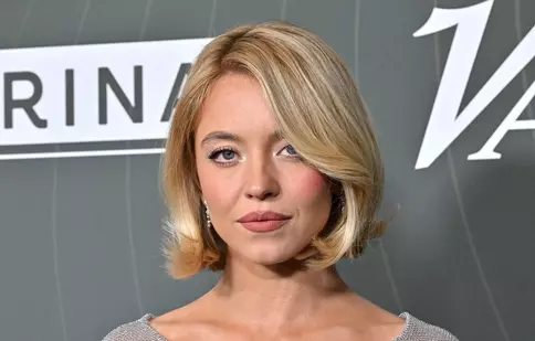 Sydney Sweeney a renunțat la haine și la inhibiții. Cum a apărut pe covorul roșu la un eveniment monden din Los Angeles
