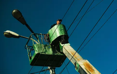 Tot mai puțini români vor să lucreze în afara țării. Aplicările pentru job-urile din străinătate au ajuns la cel mai scăzut nivel al ultimilor 5 ani