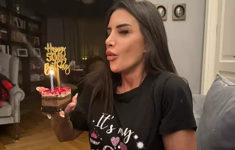 Mara Bănică a împlinit 50 de ani. Ce surpriză emoționantă a primit la miezul nopții prezentatoarea de la Antena Stars