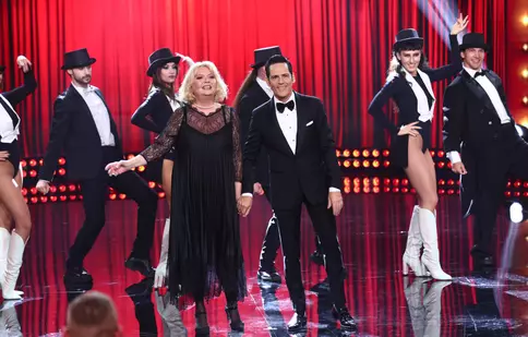 Ștefan Bănică și Emilia Popescu, moment special pe scena Revelionului de la Antena 1: „O satiră politică, tratată cu umor, dar și cu o lacrimă în colțul ochiului”