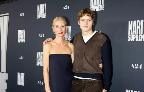 Fiul lui Gwyneth Paltrow, debut spectaculos pe covorul roșu. Moses seamănă perfect cu Chris Martin