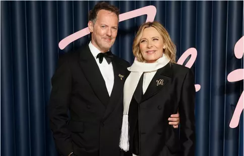 Kim Cattrall strălucește la 69 de ani: lună de miere în Maldive și apariții senzuale în costum de baie