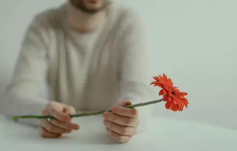 Cardiganul – piesa care se potrivește oricărei ținute