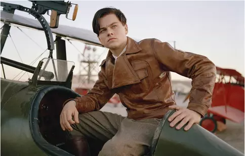 Filme la TV miercuri, 11 februarie 2026. „Planeta Maimuțelor: Revoluție” aduce un război epic, iar Leonardo DiCaprio este „Aviatorul”