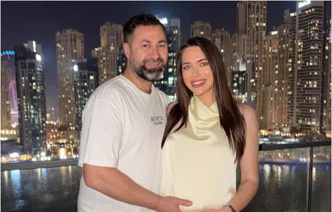 Iustina și Cornel de la Insula Iubirii, blocați în Dubai. „Se aud bombe din depărtare”